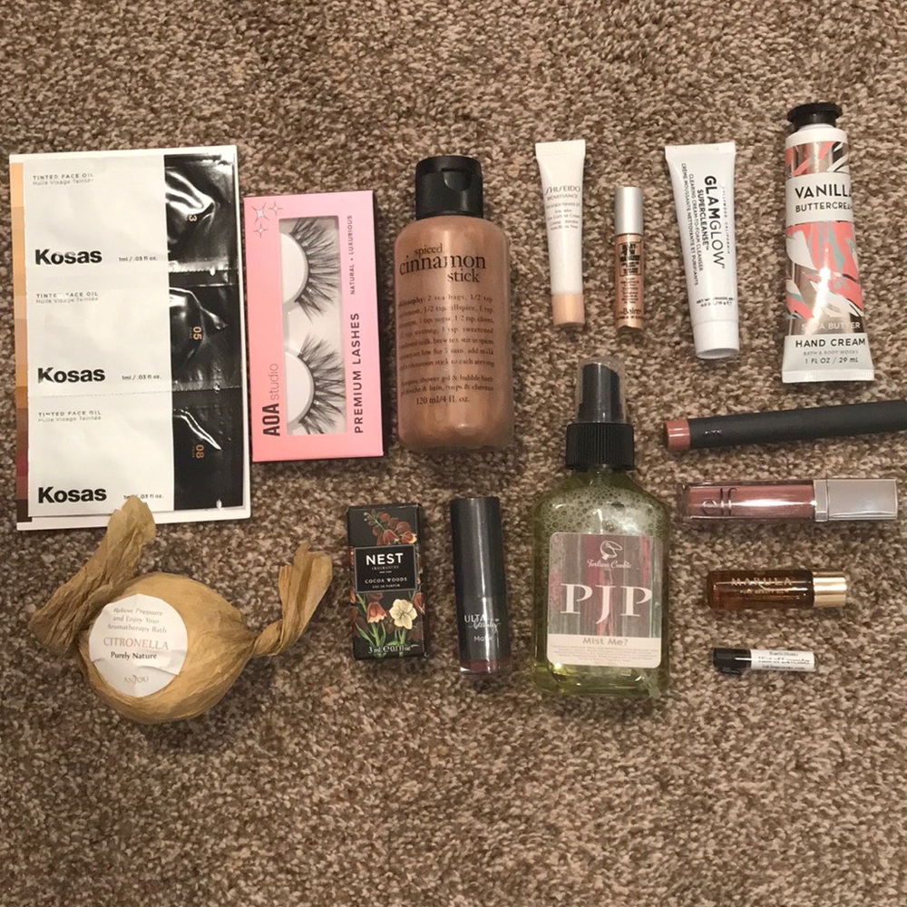 15 piece lot sample & full size makeup & skincare